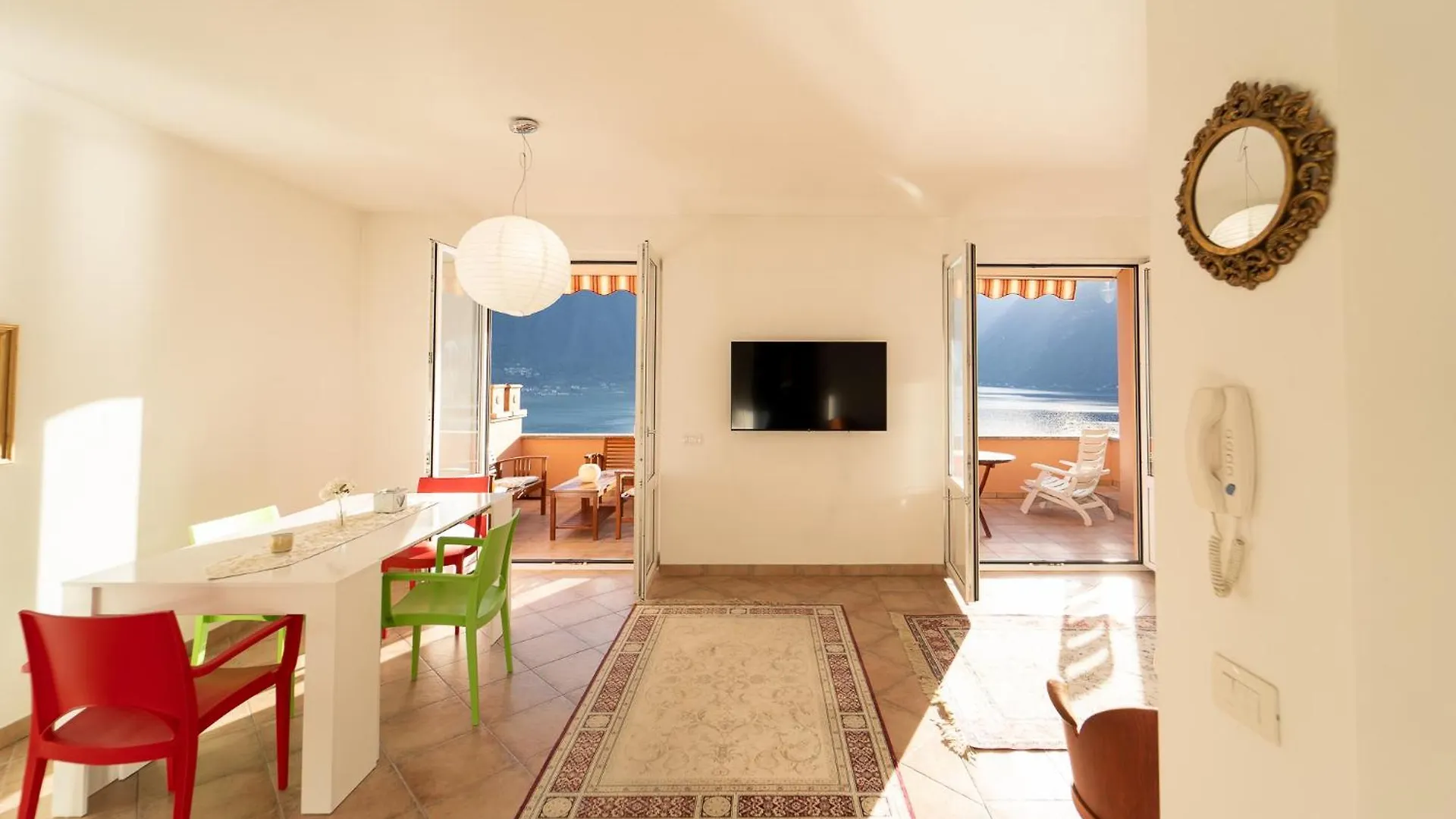 Splendida Casa Con Terrazza Vista Lago E 2 Garage Colonno