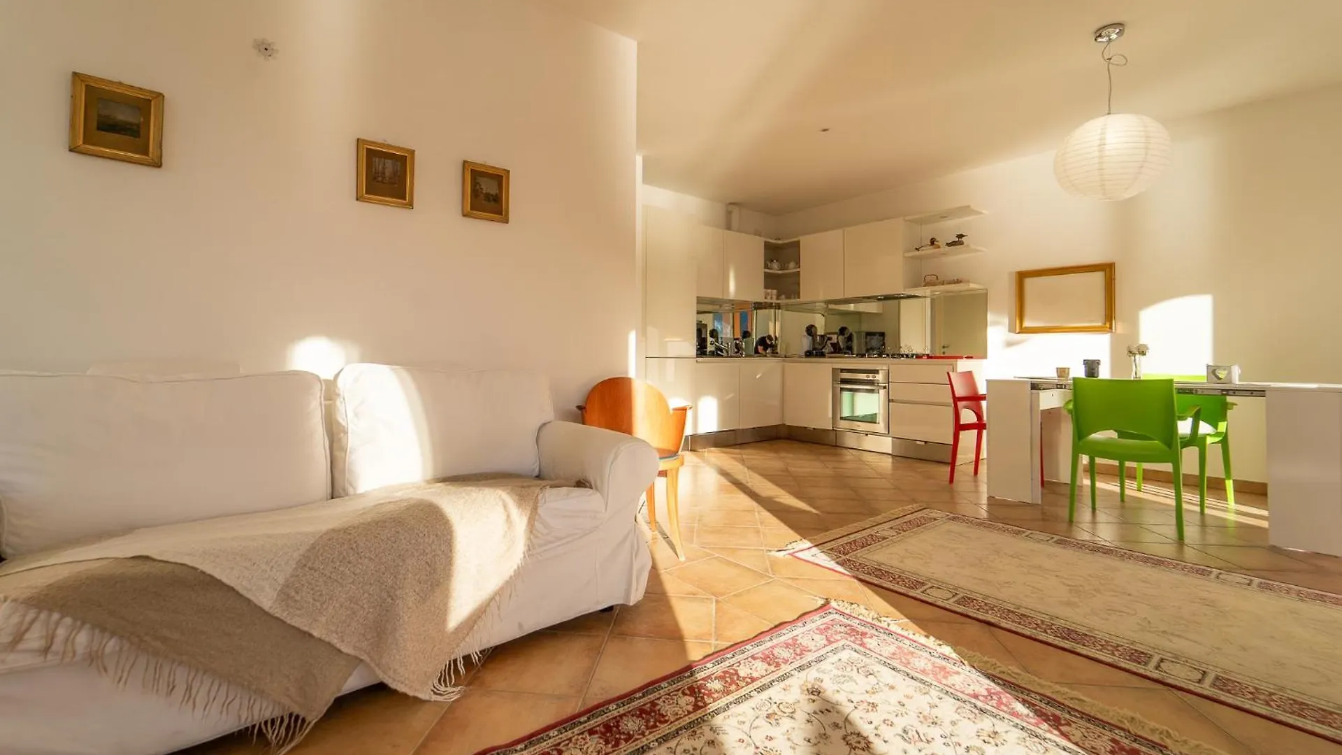 Splendida Casa Con Terrazza Vista Lago E 2 Garage Colonno Italy