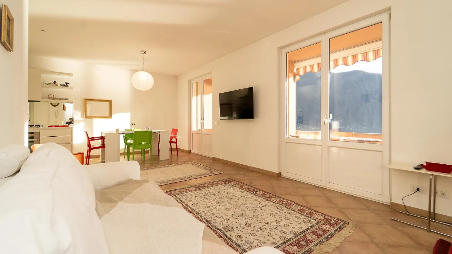 Splendida Casa Con Terrazza Vista Lago E 2 Garage Colonno 0*,
