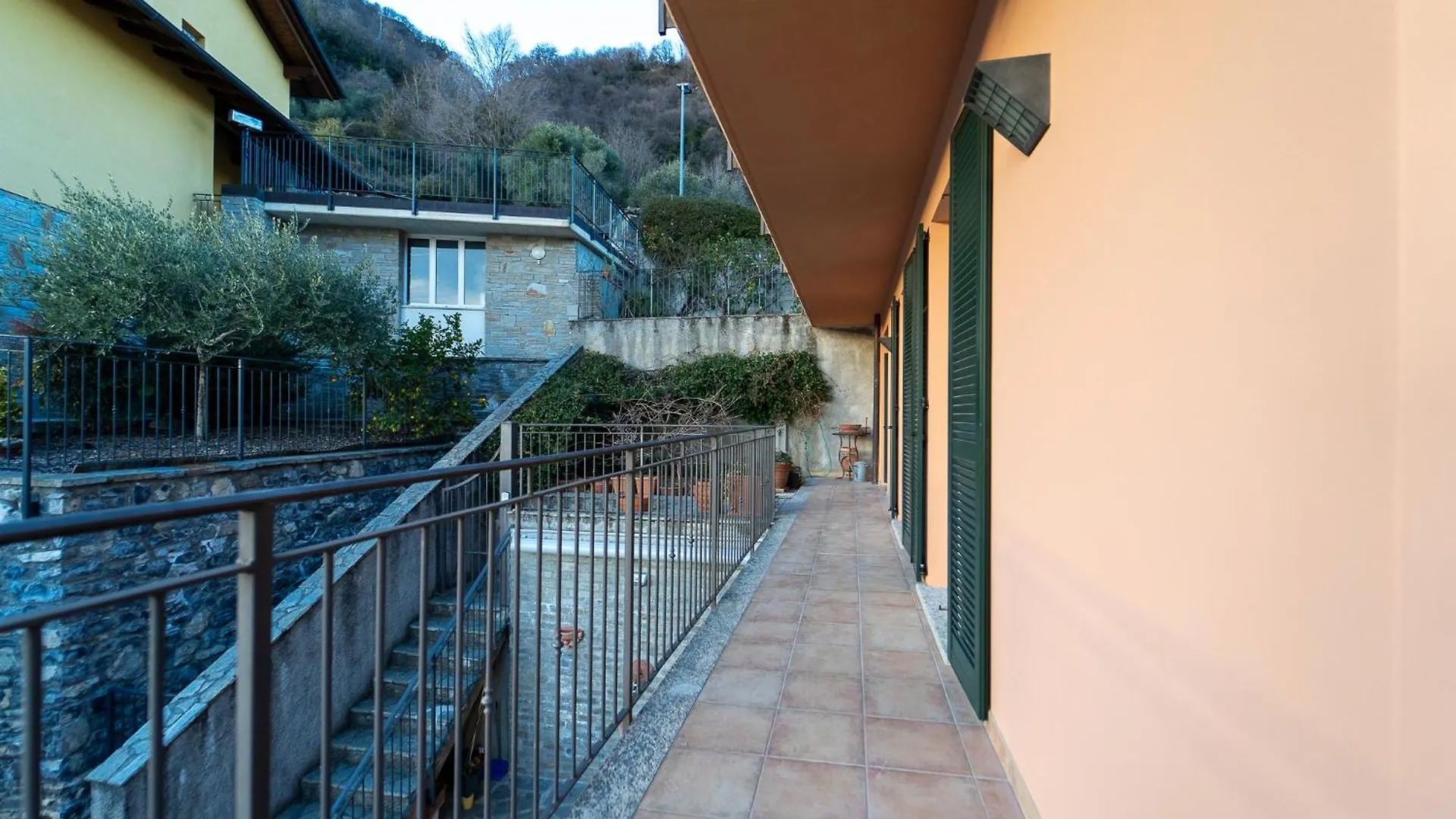 Apartment Splendida Casa Con Terrazza Vista Lago E 2 Garage Colonno