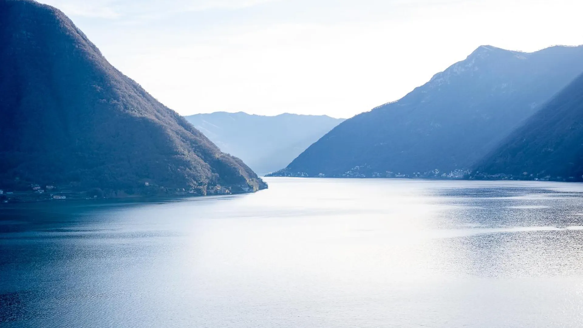 Splendida Casa Con Terrazza Vista Lago E 2 Garage Colonno Italy