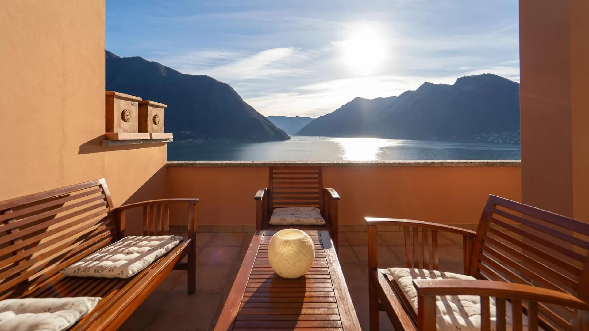Splendida Casa Con Terrazza Vista Lago E 2 Garage Colonno Apartment